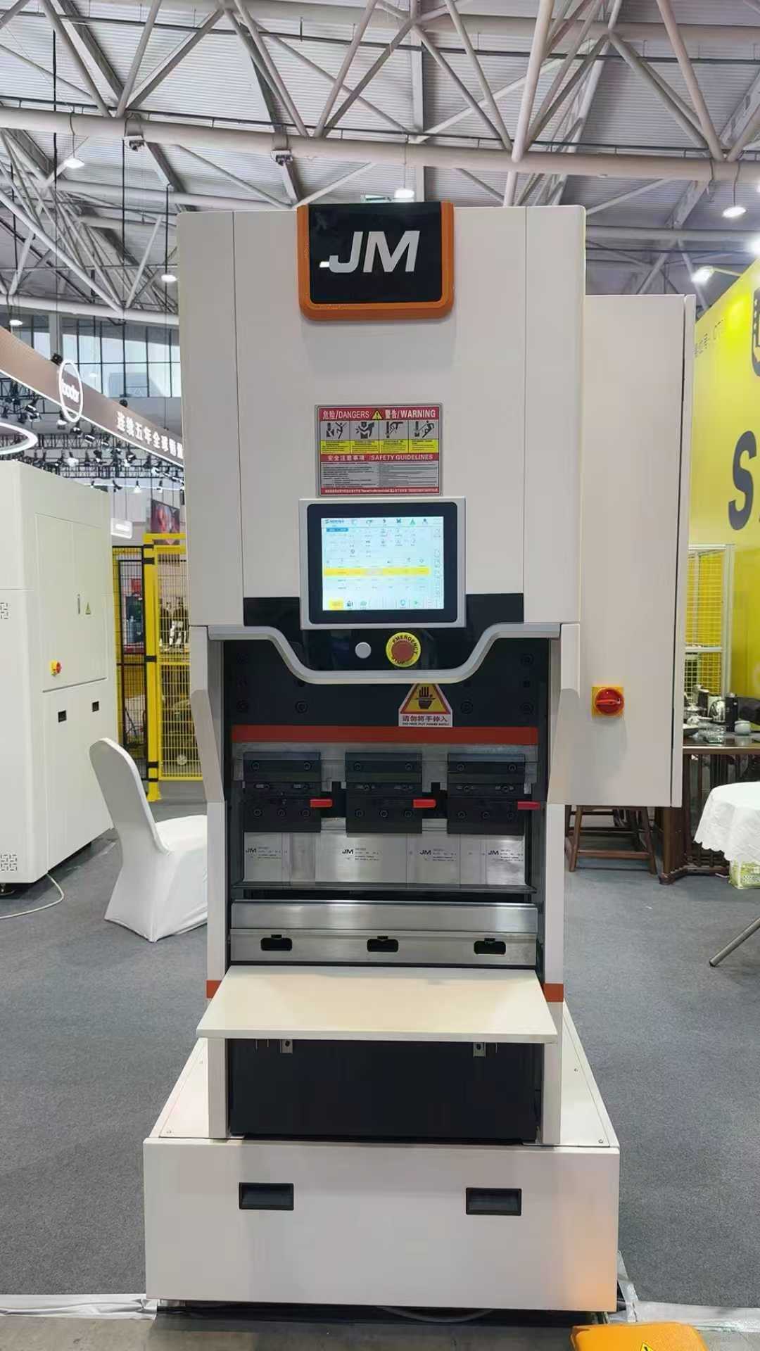 Máy uốn Máy uốn