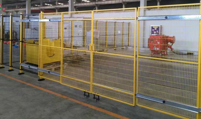 2m Double-Opening Telescopic Gate
