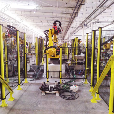 Applications of Machine Guarding Fences in Robot Workstations