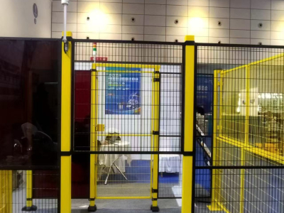 ロボット溶接保護フェンス：より安全で、よりスマートで、より効率的です