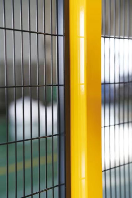 عمود السياج