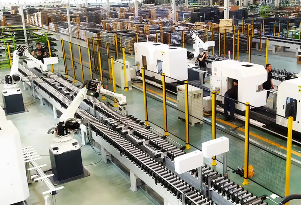 Machine Guarding Fence in Warehouse and Logistics Isolation Applications