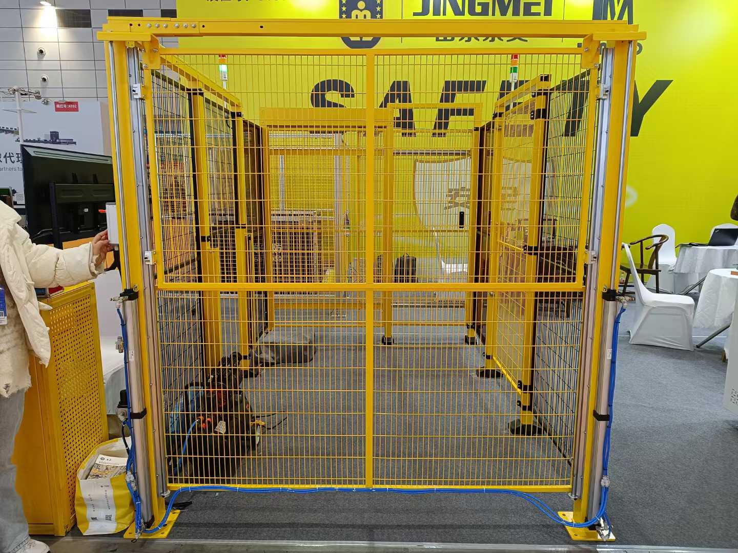 リフトゲートとフェンスをアクティブにします リフトゲートとフェンスをアクティブにします